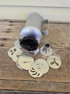 Mirro Cookie Press, complete set Christmas Wearever Spritz no recipe book